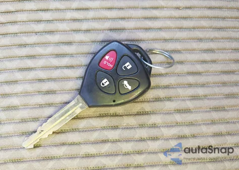 2011 Toyota 4Runner Sr5 V6 z USA, uszkodzony, nr VIN JTEBU5JRXB5046847